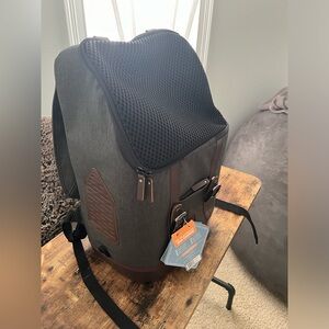 Pet backpack
